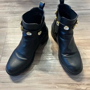 9.5 Women’s Combat boots with jewels